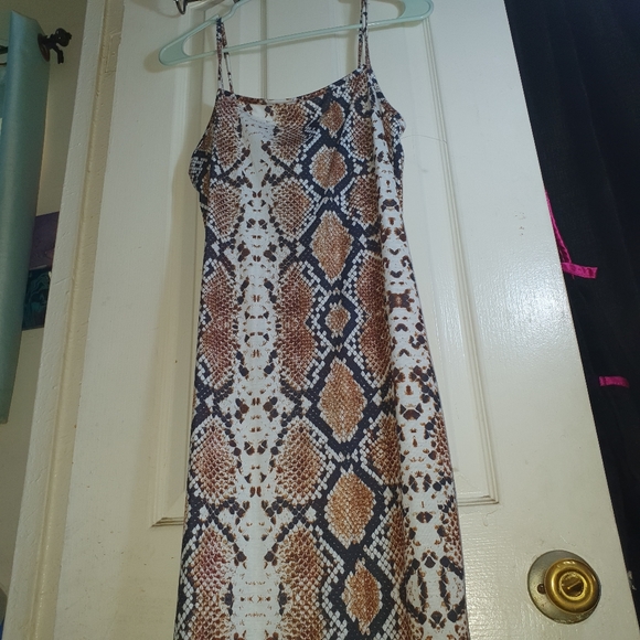 NWT pretty little liar Beige Snake Print Strappy Midi Dress sz 10 - Picture 3 of 4